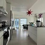 Stylish & Spacious Near Center * 赫尔辛基