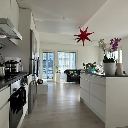 Stylish & Spacious Near Center * 헬싱키