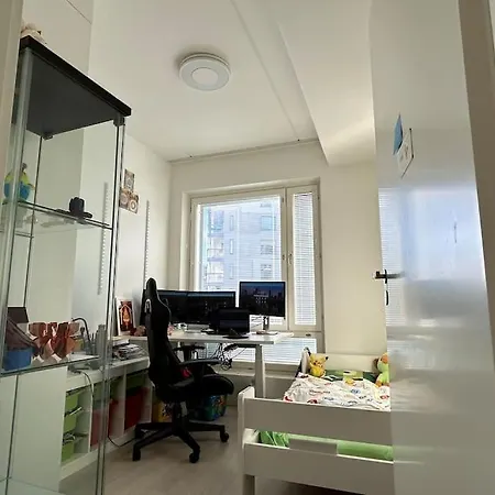 Stylish & Spacious Near Center 헬싱키