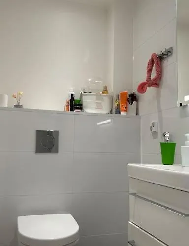 Apartment Stylish & Spacious Near Center *