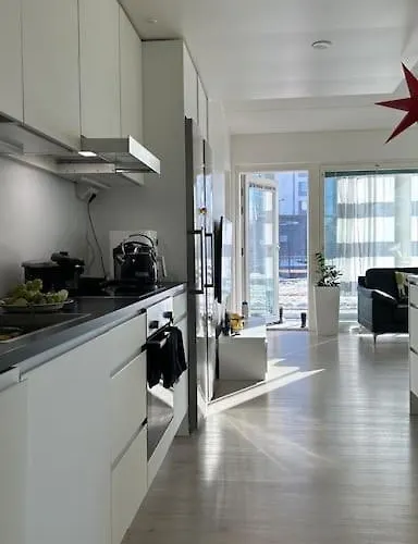 Stylish & Spacious Near Center Apartment